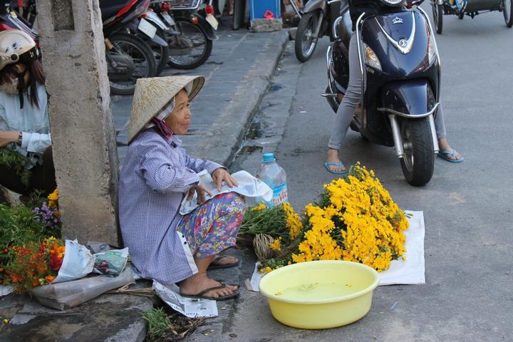 Xu hướng 4 kiểu áo sơ mi dìm dáng, xỉn: Hotspot Matrix tiết lộ bí quyết video viral