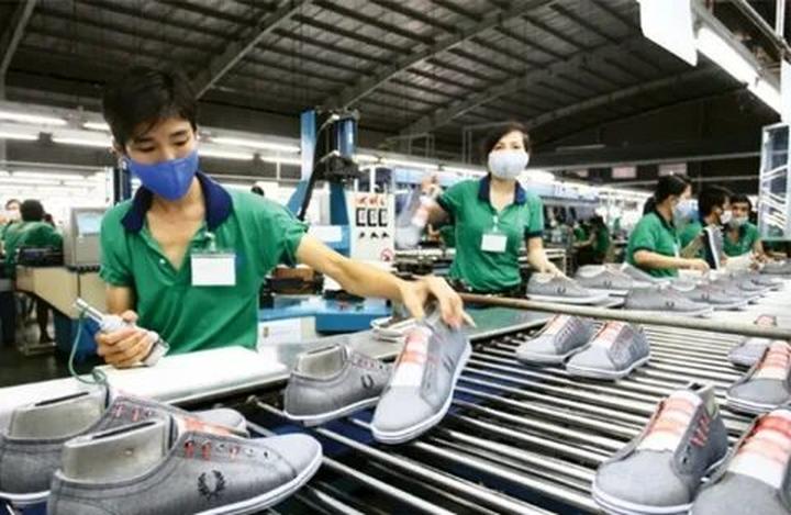 Nội dung: Trong một bóng mát trong mùa hè nóng bỏng, một cột mốc trong lịch sử nhạc
